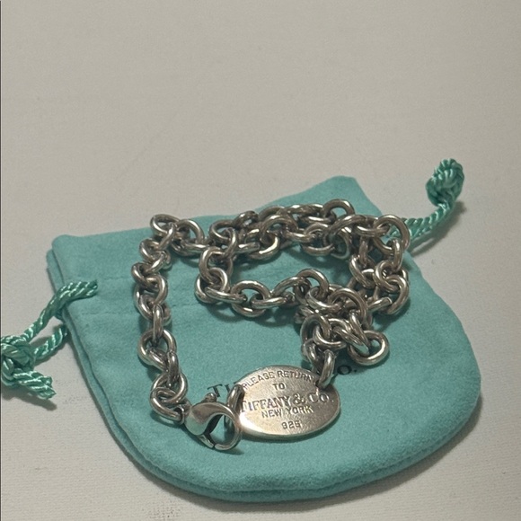 Please Return to Tiffany&Co. Choker 925 Sterling Silver 15’ Necklace W/ Pouch - Picture 15 of 17
